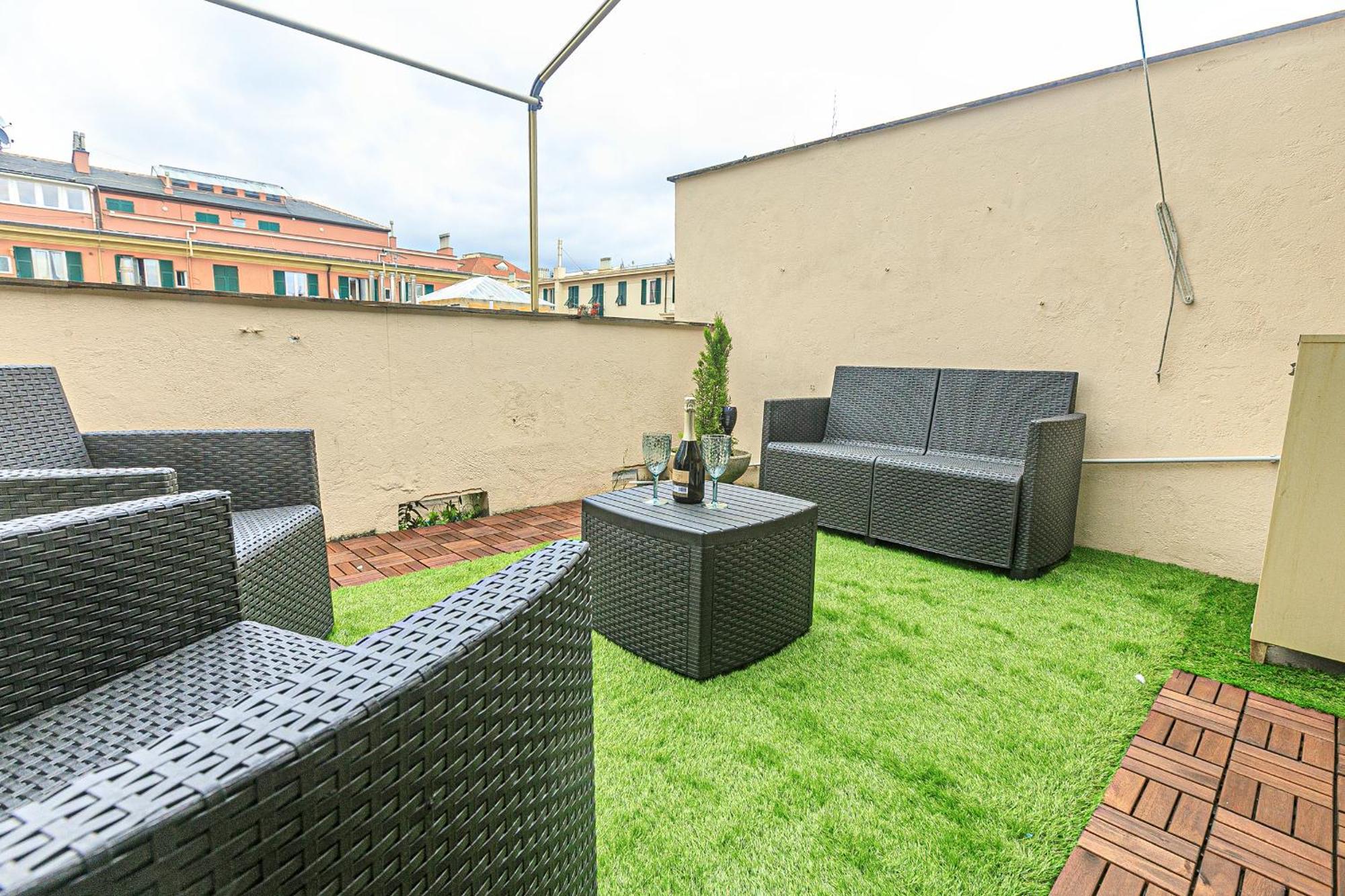 Plein Ciel - Attico Vicino Al Centro - Parcheggio Privato Apartment Genoa Luaran gambar